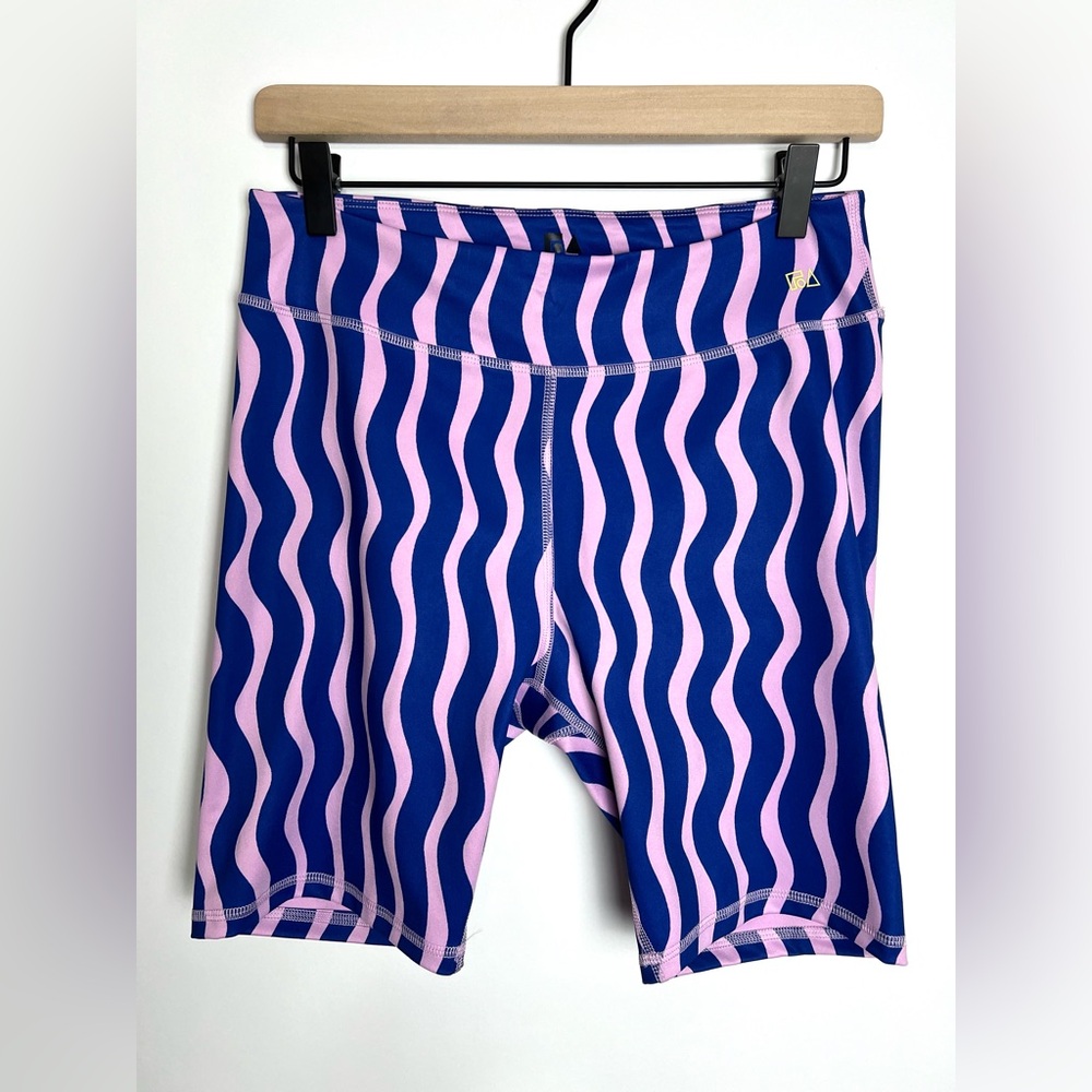 Free Assembly Bike Short